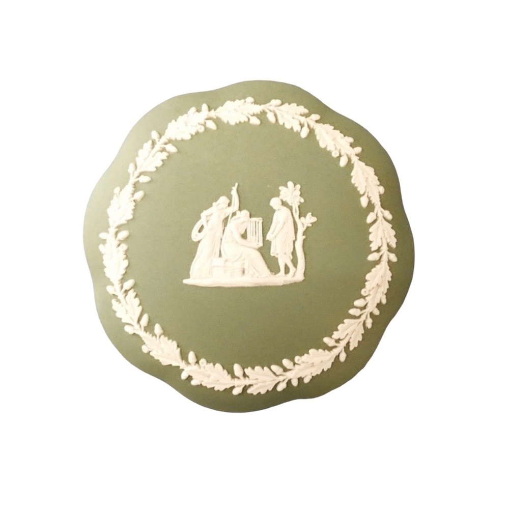 VTG Wedgwood Cream & Sage Green Box Neoclassical Motif NEW Condition